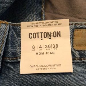 Cotton On NWT Size 4 Mom Jean